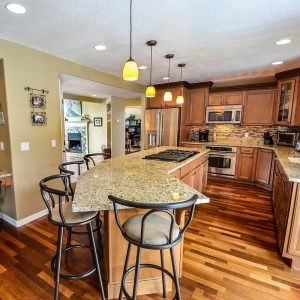 breakfast bar shaker style kitchen Park Ridge