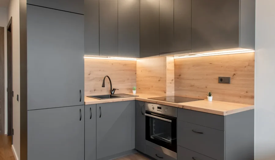 What Color Kitchen Hardware Is in Style Right Now?